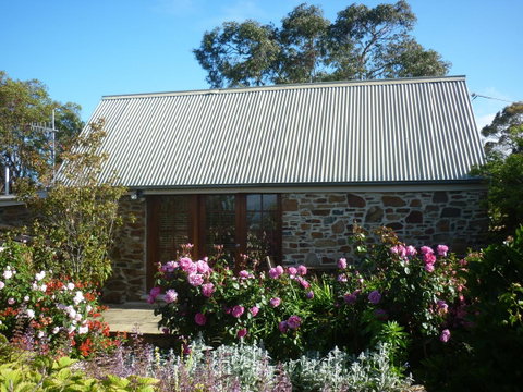 Wagners Cottages - Whitsundays Accommodation 5