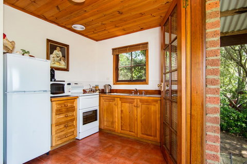 Wagners Cottages - Whitsundays Accommodation 33