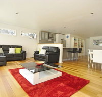 Seaview Apartment - Whitsundays Accommodation
