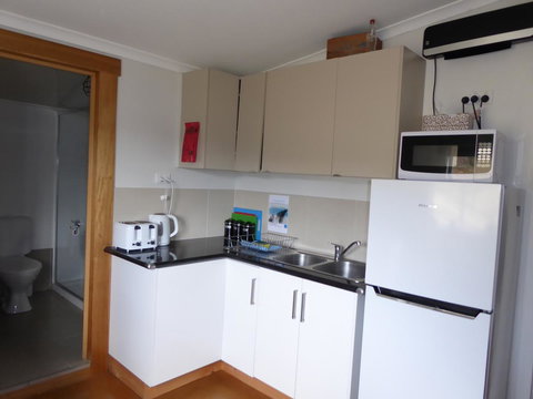 Riders Hut - Derby - Whitsundays Accommodation 7