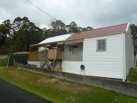 Riders Hut - Derby - Whitsundays Accommodation 0