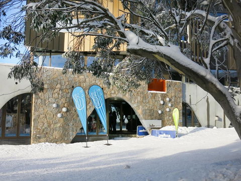 Buller Central Hotel - Whitsundays Accommodation 8