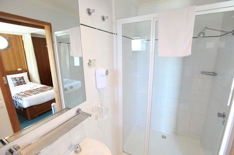 Point Lonsdale Guest House - Whitsundays Accommodation 23