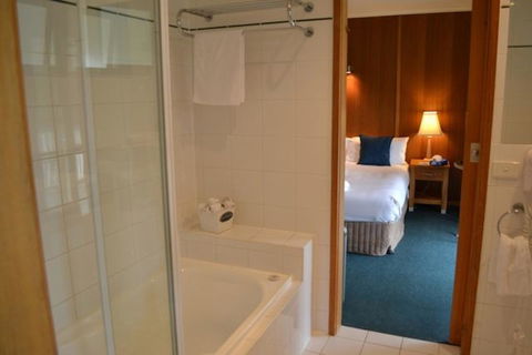 Point Lonsdale Guest House - Whitsundays Accommodation 9