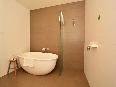 Mornington Hotel - Whitsundays Accommodation 28