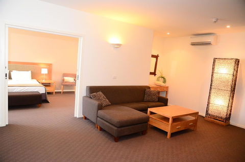 Mornington Hotel - Whitsundays Accommodation 36