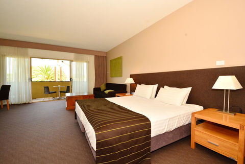 Mornington Hotel - Whitsundays Accommodation 34
