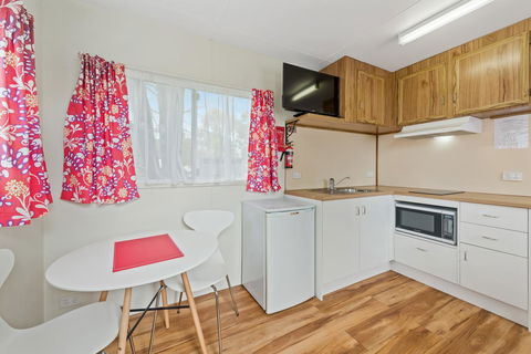 High Country Holiday Park - Whitsundays Accommodation 28