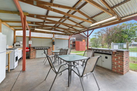 High Country Holiday Park - Whitsundays Accommodation 31