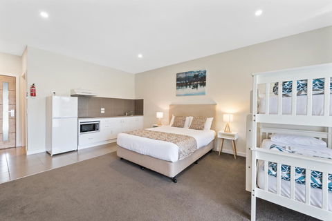 High Country Holiday Park - Whitsundays Accommodation 5