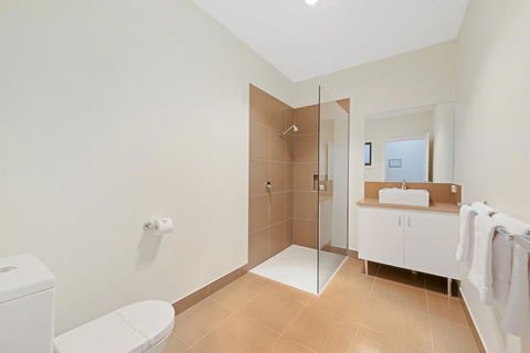 High Country Holiday Park - Whitsundays Accommodation 1