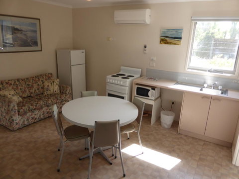 The Balnarring Motel - Whitsundays Accommodation 21