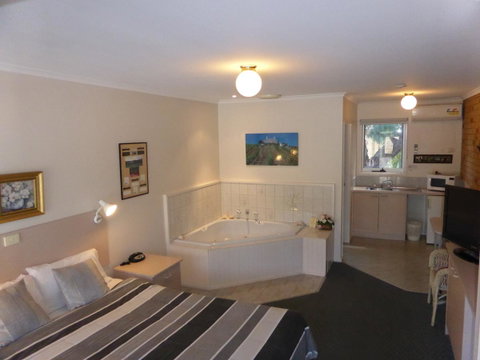 The Balnarring Motel - Whitsundays Accommodation 17