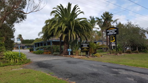 The Balnarring Motel - Whitsundays Accommodation 1