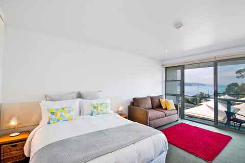Lorne Bay View Motel - Whitsundays Accommodation 3
