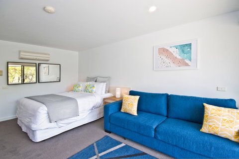 Lorne Bay View Motel - Whitsundays Accommodation 18