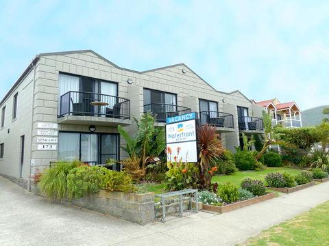 Apollo Bay Waterfront Motor Inn - Whitsundays Accommodation 1