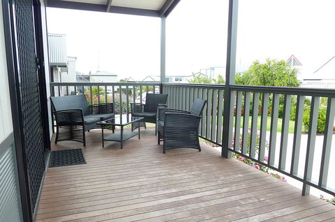 Apollo Bay Waterfront Motor Inn - Whitsundays Accommodation 12