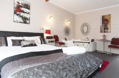 The Grampians Motel - Whitsundays Accommodation 19