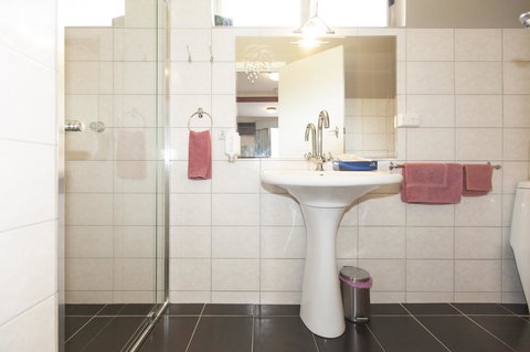 The Grampians Motel - Whitsundays Accommodation 38