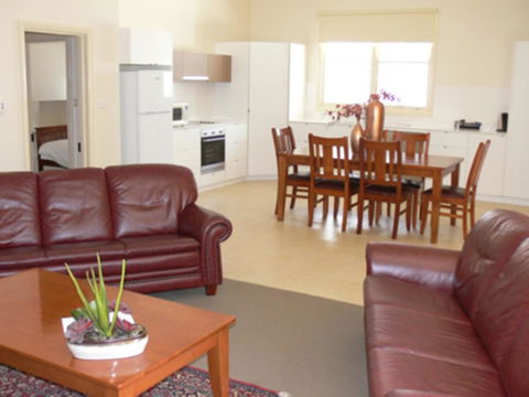 The Victoria Apartments - Whitsundays Accommodation 25