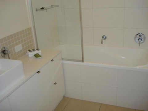 The Victoria Apartments - Whitsundays Accommodation 26