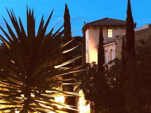 Villa Mallorca - Whitsundays Accommodation 2