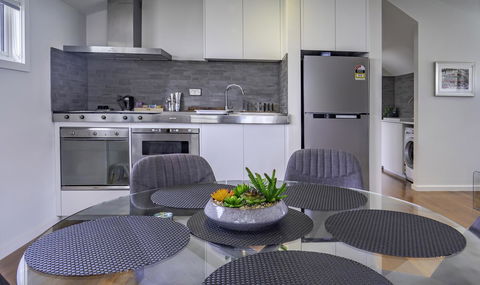 Bayview Loft - Whitsundays Accommodation 18