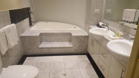 Melbourne Metropole Central Official - Whitsundays Accommodation 6