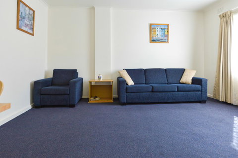 Heyfield Motel And Apartments - Whitsundays Accommodation 17