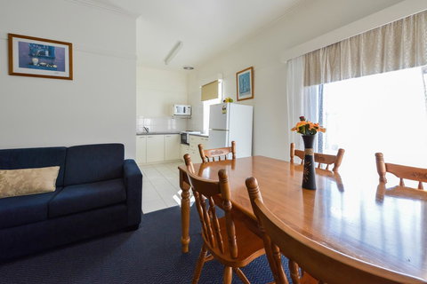 Heyfield Motel And Apartments - Whitsundays Accommodation 23