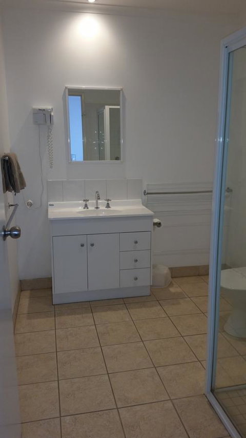 Heyfield Motel And Apartments - Whitsundays Accommodation 39