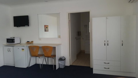 Heyfield Motel And Apartments - Whitsundays Accommodation 40