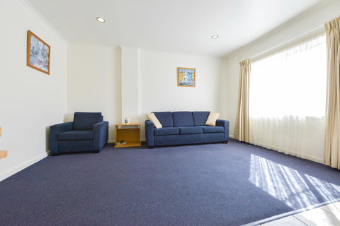 Heyfield Motel And Apartments - Whitsundays Accommodation 18