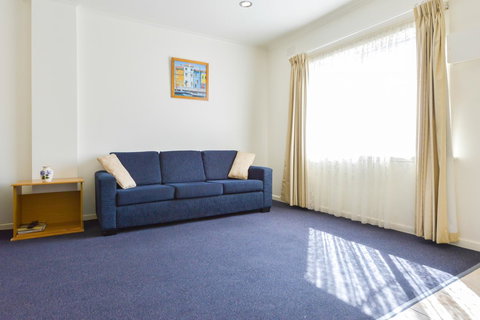 Heyfield Motel And Apartments - Whitsundays Accommodation 15