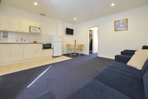Heyfield Motel And Apartments - Whitsundays Accommodation 19