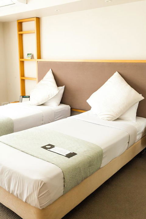 Deep Blue Hotel & Hot Springs - Whitsundays Accommodation 17