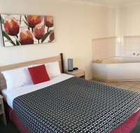 Beachcomber Motel  Apartments - Whitsundays Accommodation