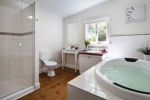 Koovelly Spa - Whitsundays Accommodation 9