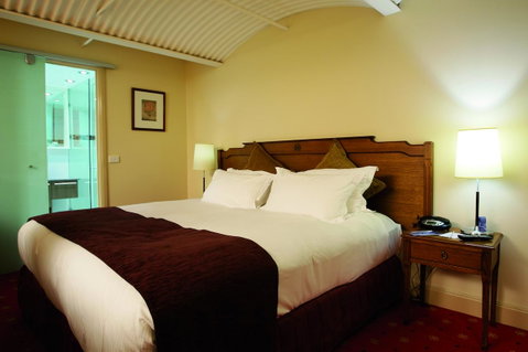 Grand Hotel Melbourne - Whitsundays Accommodation 8