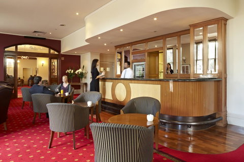 Grand Hotel Melbourne - Whitsundays Accommodation 32