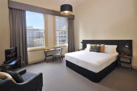Grand Hotel Melbourne - Whitsundays Accommodation 24