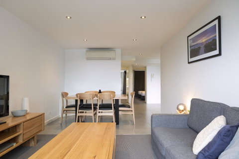 The Dolphin Apartments - Whitsundays Accommodation 7