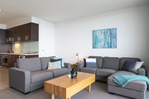 The Dolphin Apartments - Whitsundays Accommodation 3