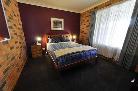 Greenvale Holiday Units - Whitsundays Accommodation 8