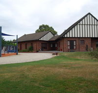 Greenvale Holiday Units - Whitsundays Accommodation