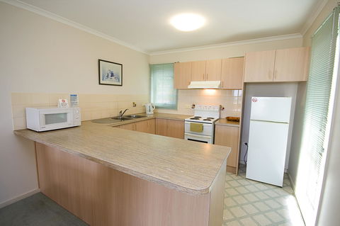 Anchorage Motel & Villas Lorne - Whitsundays Accommodation 25