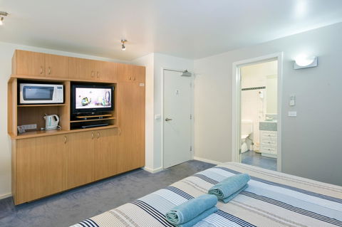 Anchorage Motel & Villas Lorne - Whitsundays Accommodation 10