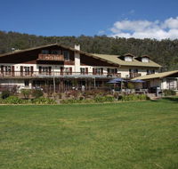 Bright Chalet - Whitsundays Accommodation