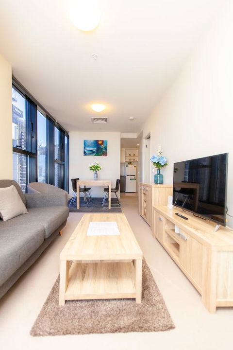 Melbourne SkyHigh Apartments - Whitsundays Accommodation 3